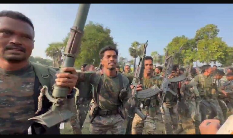 మావోయిస్టుల మృతితో డ్యాన్సులు చేసిన భద్రతా బలగాలు